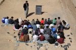 در دو سالگی سقوط (۱۳)؛ زیر سلطه‌ی طالبان، معلمین چه می‌کشند؟